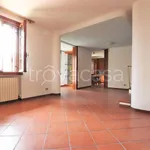 Rent 5 bedroom house of 327 m² in Castegnero