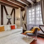 Rent 1 bedroom apartment of 269 m² in Paris