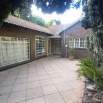 Rent 1 bedroom apartment of 25 m² in Bedfordview