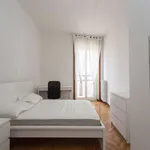 Rent a room of 150 m² in Sesto San Giovanni