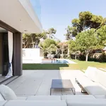 Alquilo 5 dormitorio casa de 332 m² en Barcelona