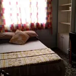 Rent a room of 98 m² in murcia