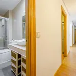 Rent a room of 120 m² in madrid