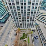 Appartement de 592 m² avec 1 chambre(s) en location à Toronto