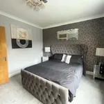 Rent 4 bedroom apartment in Bournemouth