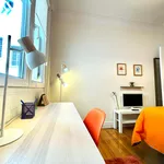 Rent a room of 150 m² in Bilbo