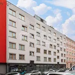 Pronajměte si 3 ložnic/e byt o rozloze 60 m² v Praha