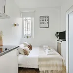 Rent 1 bedroom apartment of 10 m² in Paris