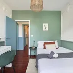 Rent a room in lisbon