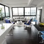 Rent 2 bedroom apartment of 92 m² in New York City