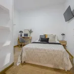 Rent a room of 120 m² in madrid