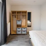 Miete 4 Schlafzimmer wohnung von 10 m² in Berlin