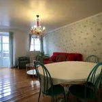 Rent a room of 80 m² in lisbon