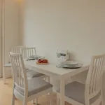 Rent 1 bedroom apartment of 70 m² in Lisbon