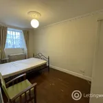 Rent 2 bedroom flat in Edinburgh