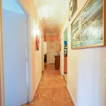 Rent a room of 150 m² in madrid