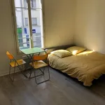 Rent 1 bedroom apartment of 21 m² in PARIS