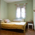 Rent a room of 90 m² in madrid