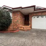 Rent 3 bedroom house in Greenacre