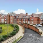 Rent 2 bedroom apartment in Elmbridge