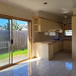 Rent 3 bedroom apartment in Melbourne