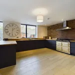 Rent 3 bedroom flat in Exeter