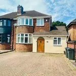 Rent 3 bedroom flat in West Midlands