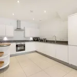 Rent 3 bedroom apartment in Edinburgh