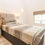 Rent 3 bedroom apartment in South East England