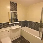 Rent 2 bedroom flat in Cardiff