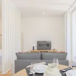 Rent 1 bedroom apartment of 60 m² in porto