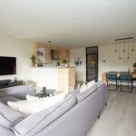 Rent 3 bedroom apartment of 98 m² in City