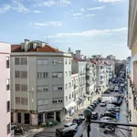 Rent 3 bedroom apartment of 108 m² in lisbon