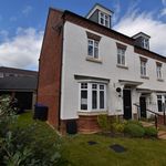 Rent 3 bedroom house in Stratford-on-Avon