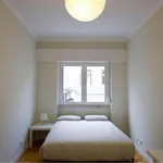 Rent a room in lisbon