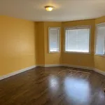 Rent 4 bedroom house in Vaughan (East Woodbridge)