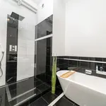 Pronajměte si 2 ložnic/e byt o rozloze 103 m² v Prague