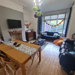 Rent 8 bedroom house in Leeds