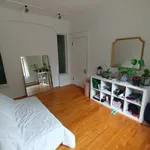 Rent a room in Montreal