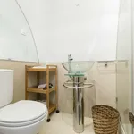 Rent 1 bedroom apartment of 62 m² in lisbon