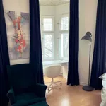 Rent a room of 120 m² in Berlin