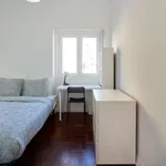 Rent a room in lisbon