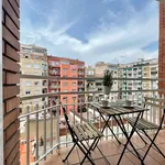 Rent 5 bedroom apartment of 80 m² in Barcelona