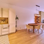 Huur 2 slaapkamer appartement van 75 m² in Staatsliedenbuurt