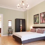 Rent 1 bedroom apartment of 753 m² in Berlin