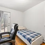 Rent 3 bedroom apartment in Jersey City