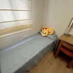 Rent a room of 124 m² in valencia