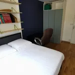 Appartement de 84 m² avec 1 chambre(s) en location à Paris