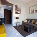 Rent 1 bedroom apartment of 60 m² in milan