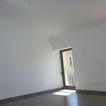 Rent 3 bedroom apartment of 61 m² in Orange